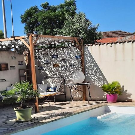 Hotel Le Mas De Baron Valergues Exterior foto