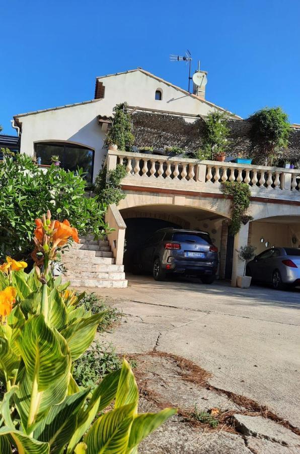 Hotel Le Mas De Baron Valergues Exterior foto